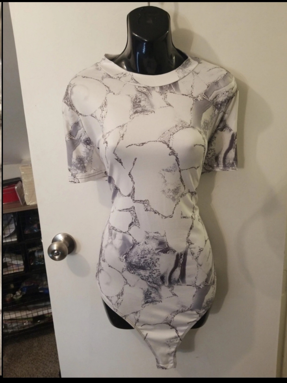 SHEIN White and Gray Marble-Print Short-Sleeve Bodysuit